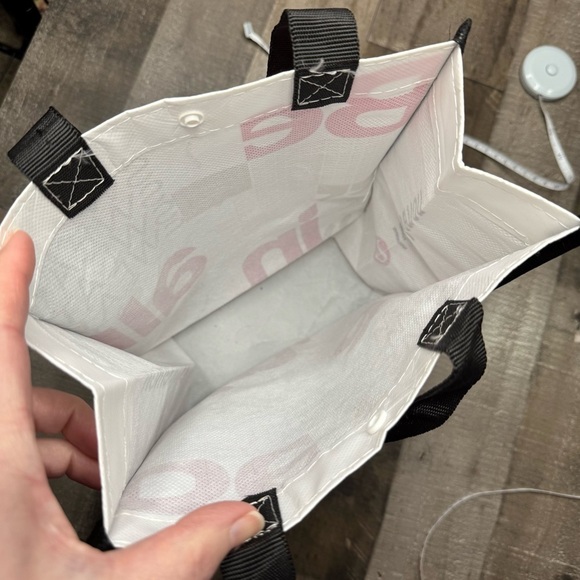 Lululemon Athletica Small Reusable Red and White Tote - Picture 7 of 8